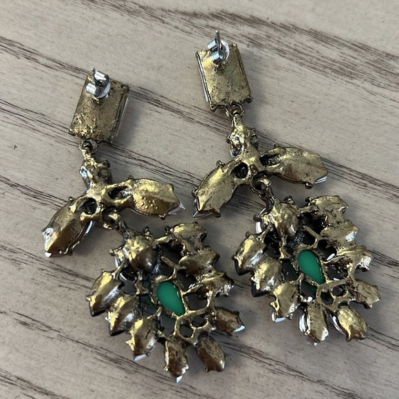 Statement earrings - Picture 2 of 3